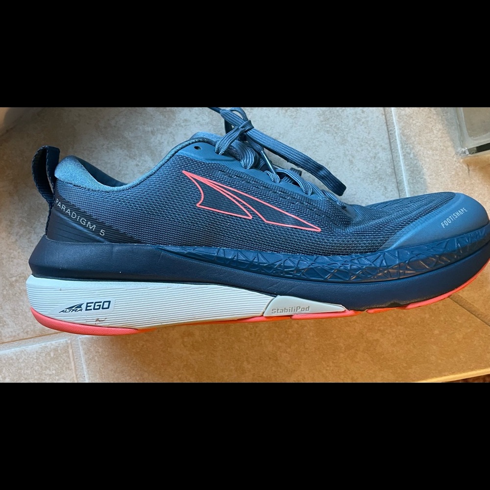 Altra Paradigm 5